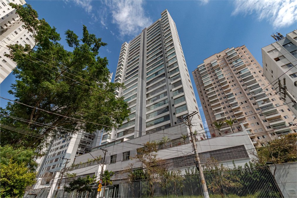 Apartamento à venda com 3 suítes em Brooklin, São Paulo, SP