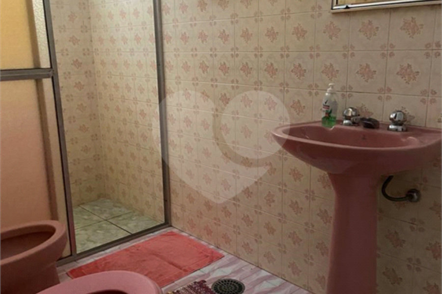 Sobrado à venda com 3 quartos, sendo 1 suíte, em Parada Inglesa, São Paulo, SP