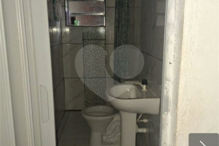 Casa à venda com 5 quartos, sendo 2 suítes, em Parque Maria Helena, Suzano, SP