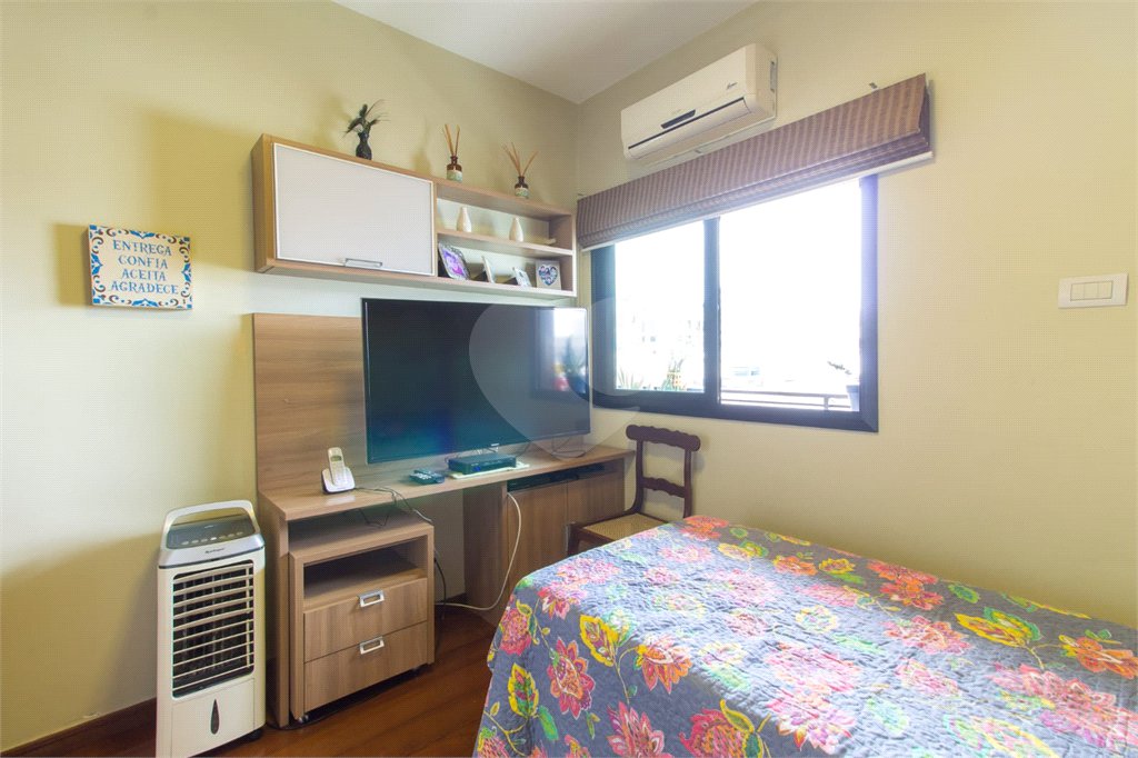 Apartamento à venda com 4 quartos, sendo 1 suíte,  em Tijuca, Rio de Janeiro, RJ