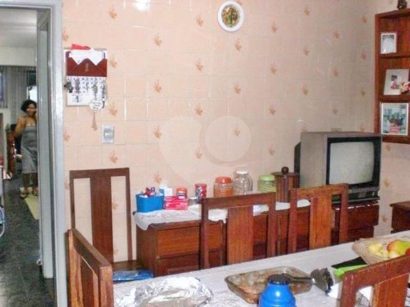 Sobrado à venda com 3 quartos em Jardim Peri, São Paulo, SP