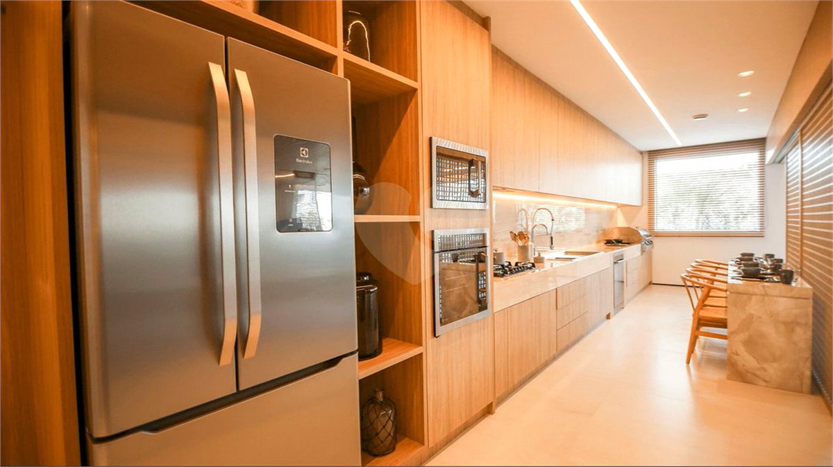 Apartamento à venda com 4 quartos, sendo 3 suítes, em Perdizes, São Paulo, SP