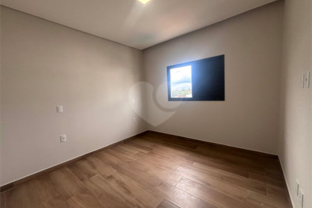 Casa à venda com 3 suítes no condomínio Campos do Conde I e II, Sorocaba - SP