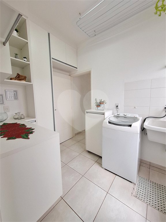 Casa à venda com 3 suítes no condomínio Residencial Villa Di Treviso, Vinhedo - SP
