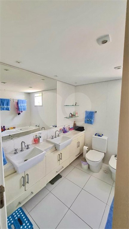 Apartamento à venda com 3 suítes em Vila Romana, São Paulo, SP
