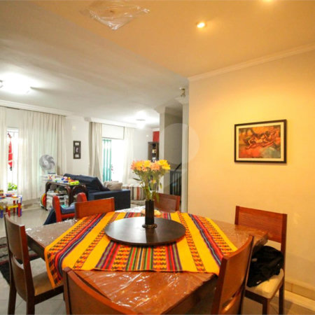 Casa à venda com 5 quartos, sendo 3 suítes, em Vila Paulicéia, São Paulo, SP