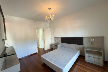 Apartamento à venda com 3 suítes em Santa Teresinha, São Paulo, SP