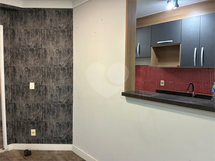 Apartamento para alugar com 2 quartos, sendo 1 suíte, em Vila Endres, Guarulhos, SP