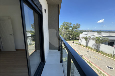 Casa à venda ou para alugar com 3 suítes no condomínio Mont Blanc Village, Vinhedo - SP