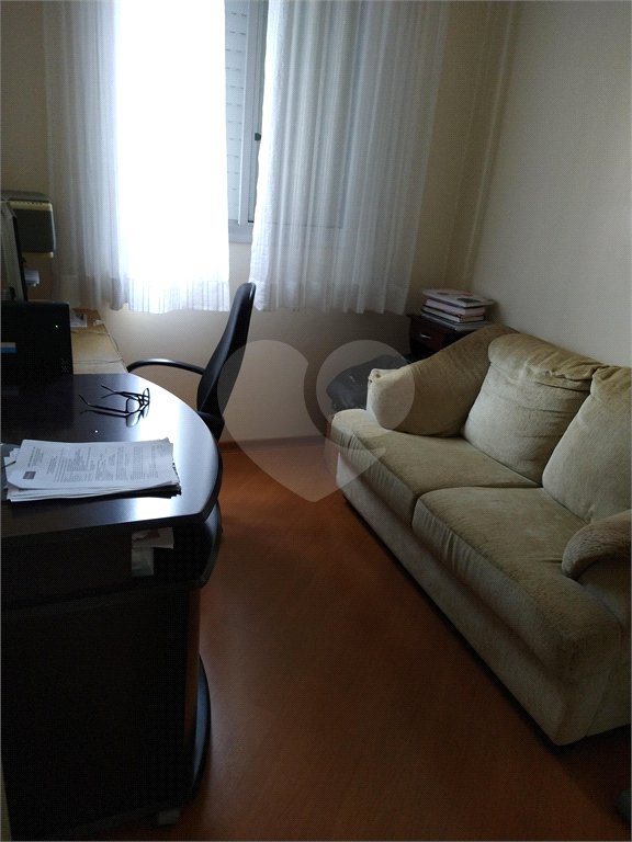 Apartamento à venda com 3 quartos, sendo 1 suíte, em Vila Rubens, Mogi das Cruzes, SP