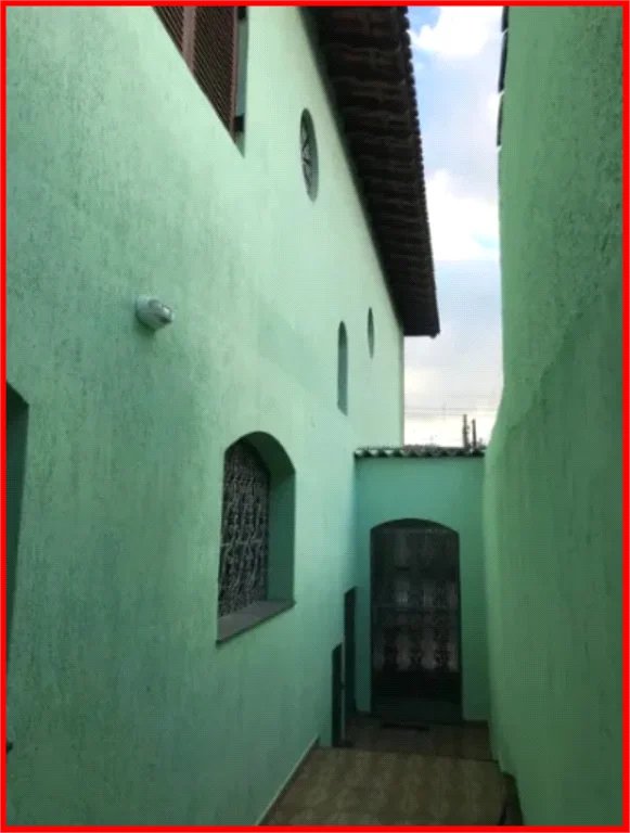 Sobrado à venda com 3 quartos, sendo 1 suíte, em Ferreira, São Paulo, SP