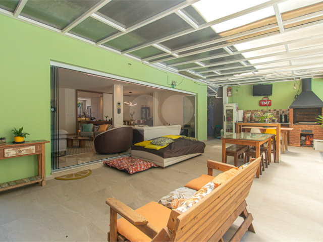Casa à venda com 3 suítes em Jardim Prudência, São Paulo, SP
