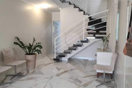 Sobrado à venda com 3 quartos, sendo 1 suíte, em Chora Menino, São Paulo, SP