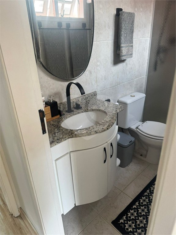 Casa à venda com 3 quartos, sendo 1 suíte, no condomínio Vilage Palmas, São Paulo - SP