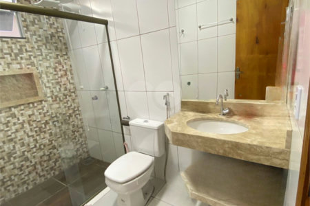 Casa à venda com 3 quartos, sendo 1 suíte, em Jardim Ibirapuera, Ponta Porã, MS