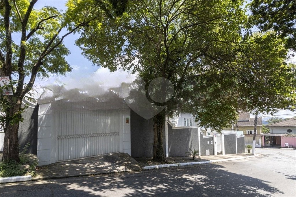 Sobrado à venda com 4 quartos, sendo 3 suítes, em Tucuruvi, São Paulo, SP