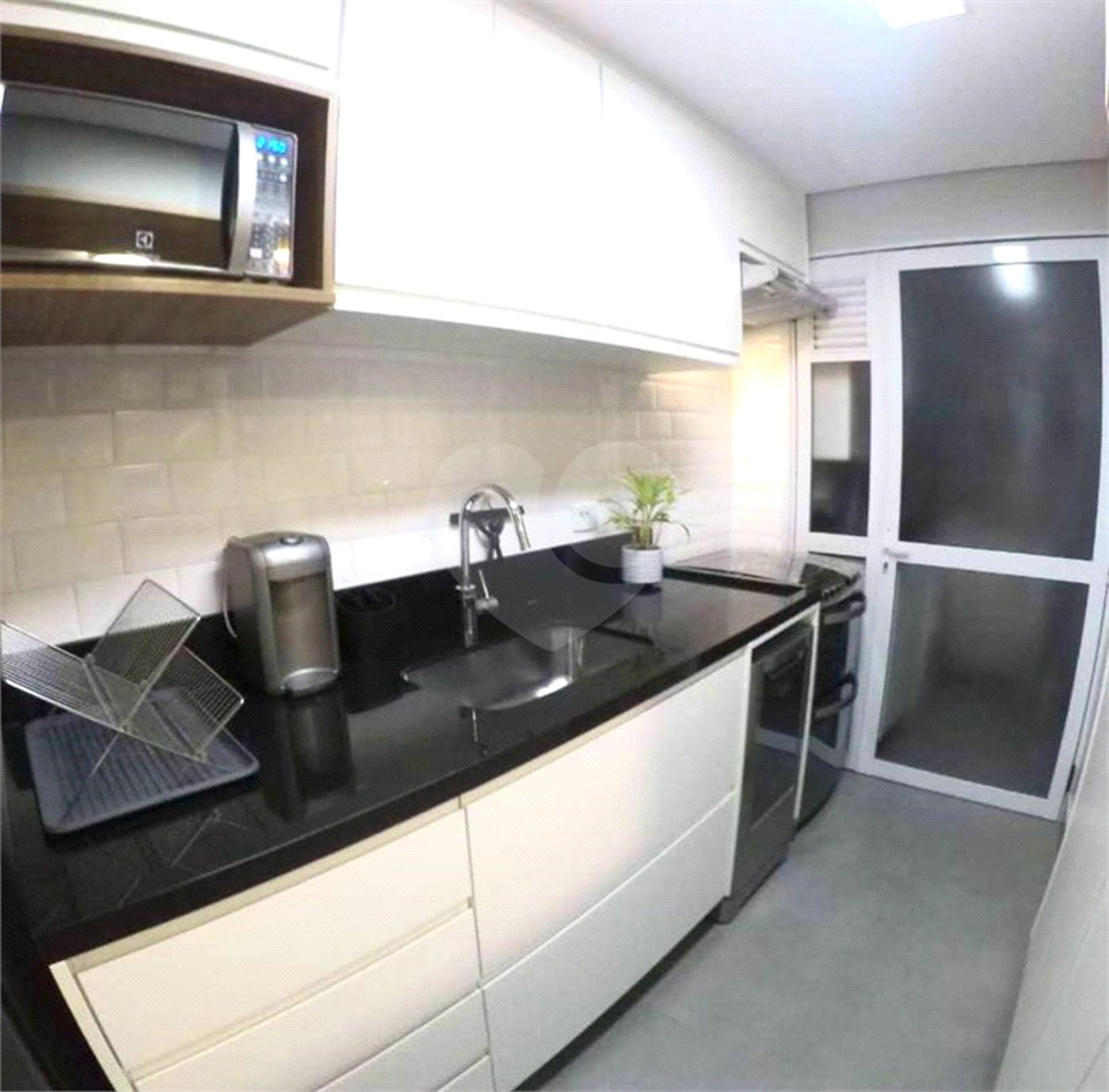 Apartamento à venda Vila Gumercindo - 2 dormitórios, 1 suíte, 1 vaga