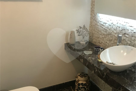 Sobrado à venda com 3 quartos, sendo 1 suíte, em Jardim Petrópolis, São Paulo, SP