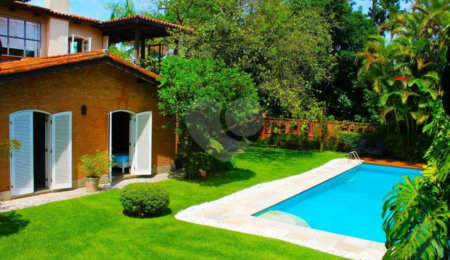 Casa à venda com 4 suítes em Alto da Boa Vista, São Paulo, SP