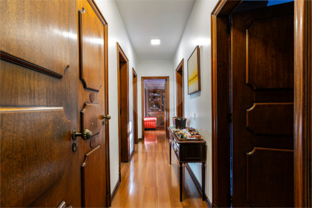 Casa Térrea à venda com 3 quartos, sendo 1 suíte, em Alto de Pinheiros, São Paulo, SP