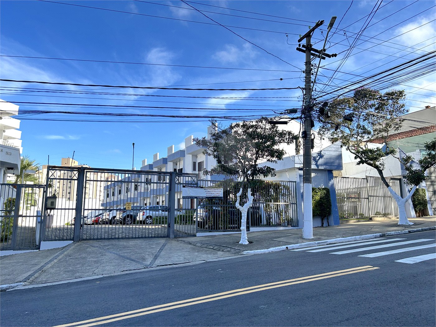 Casa para alugar com 2 quartos, sendo 1 suíte, no condomínio Terra Nostra III, São Paulo - SP