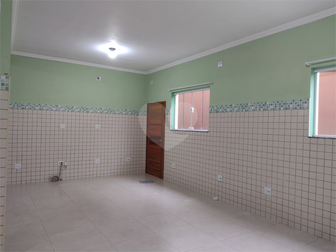 Casa à venda com 2 quartos, sendo 1 suíte, em Vista Alegre, Vinhedo, SP