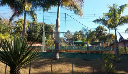Casa à venda com 6 quartos, sendo 4 suítes, no condomínio Recanto dos Palmares, Atibaia - SP