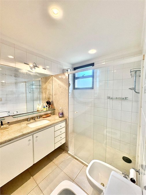 Apartamento à venda com 3 suítes em Vila Seixas, Ribeirão Preto, SP