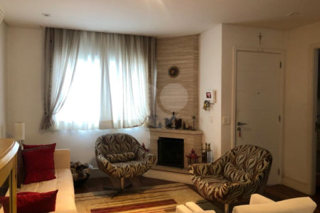 Casa à venda com 4 quartos, sendo 2 suítes, no condomínio Sunríse, São Paulo - SP