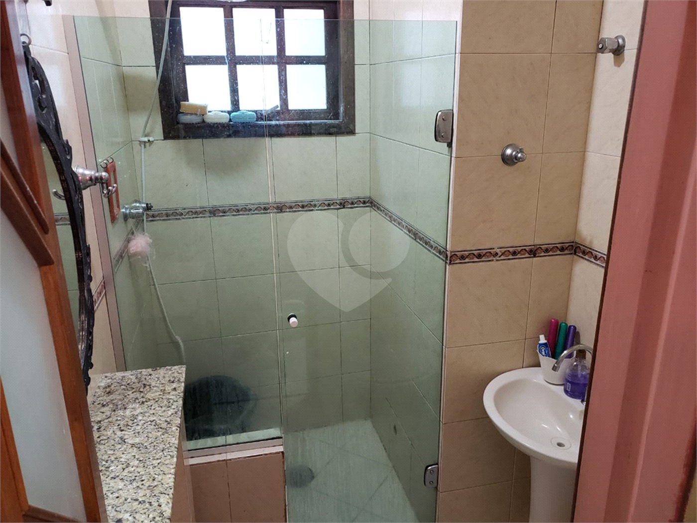 Sobrado à venda com 3 quartos, sendo 1 suíte, em Tremembé, São Paulo, SP