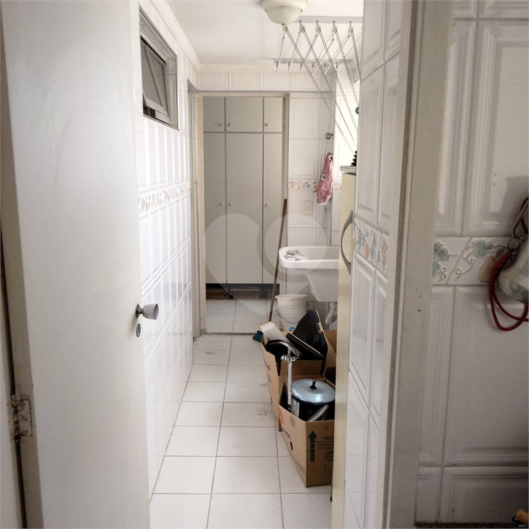 Apartamento à venda com 3 quartos, sendo 1 suíte,  em Aclimação, São Paulo, SP