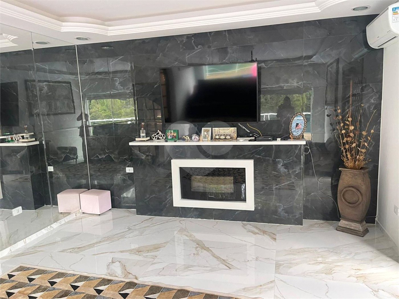 Casa à venda com 3 quartos, sendo 2 suítes, no condomínio : Conjunto Residencial Itaguaçu, São Paulo - SP