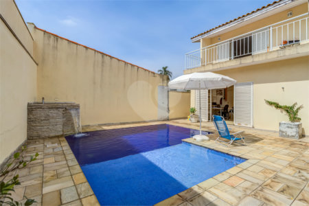 Casa de Vila à venda com 4 suítes em Granja Julieta, São Paulo, SP