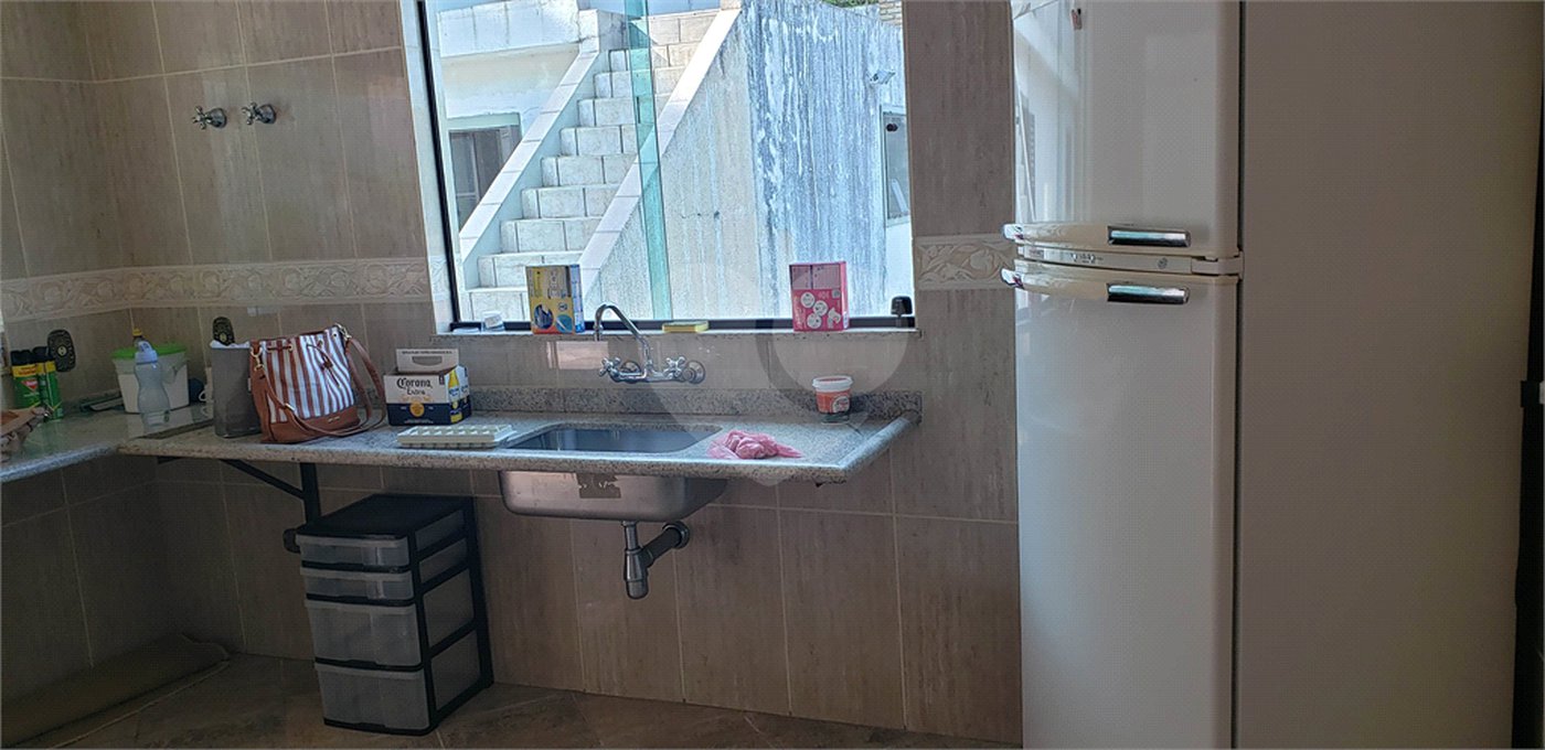 Casa à venda com 5 quartos, sendo 2 suítes, no condomínio Alpes da Cantareira, Mairiporã - SP