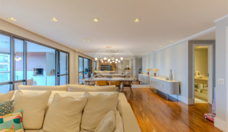 Apartamento à venda com 3 suítes em Chácara Santo Antônio, São Paulo, SP