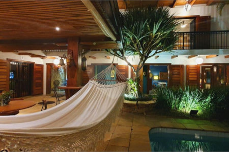 Casa à venda com 5 suítes em Jardim Leonor, São Paulo, SP