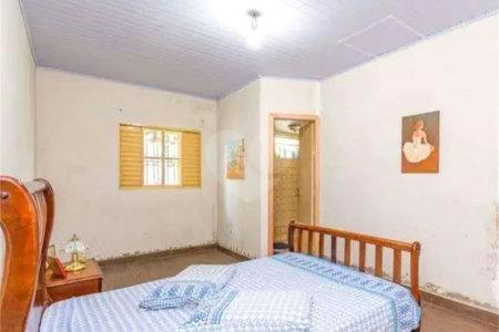 Casa de 108m2 à Venda no Bosque da Saúde