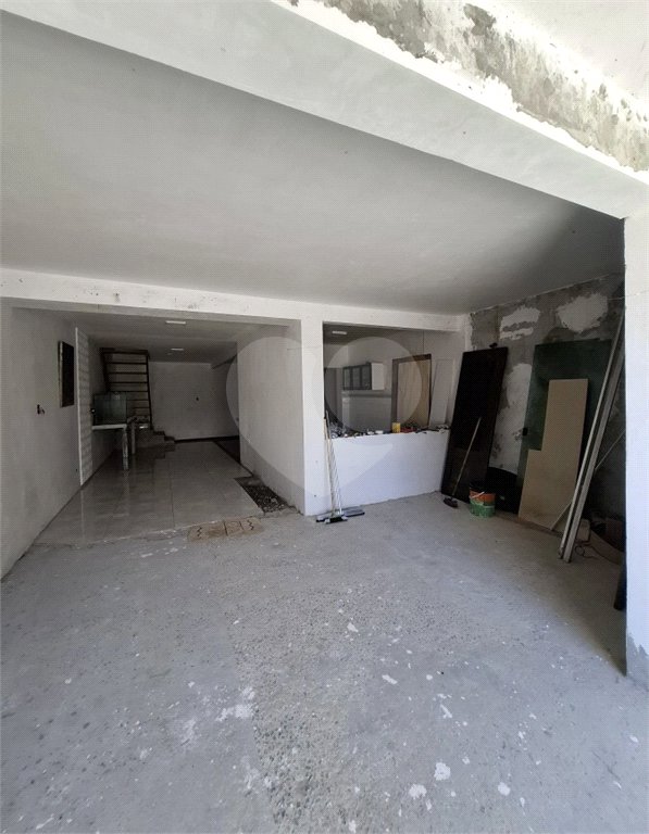 Casa à venda com 6 quartos, sendo 1 suíte,  em Vila Vitória, Mogi das Cruzes, SP