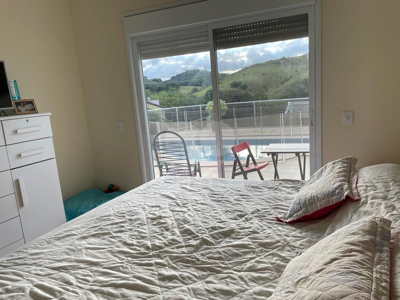 Casa à venda com 3 quartos, sendo 1 suíte, no condomínio Vila Hipica Ii, Vinhedo - SP