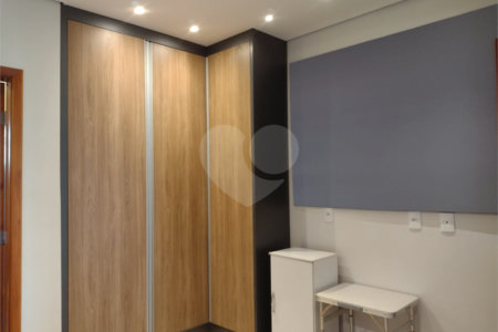 Casa à venda com 4 suítes no condomínio Residencial Villa do Sol, Valinhos - SP