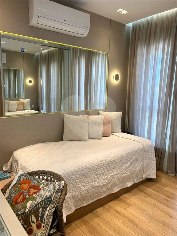 Apartamento à venda com 3 quartos, sendo 1 suíte, em Vila Anastácio, São Paulo, SP