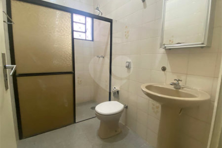 Casa à venda com 3 quartos, sendo 1 suíte, no Centro, Araraquara, SP