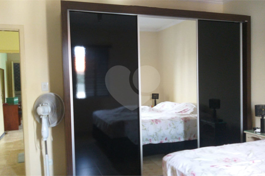 Sobrado à venda com 3 quartos, sendo 1 suíte,  em Parada Inglesa, São Paulo, SP