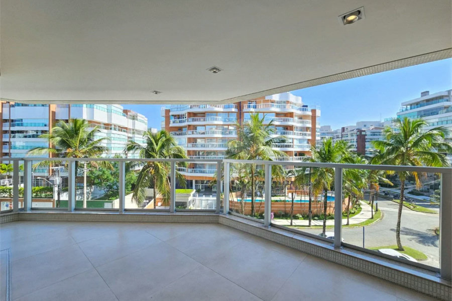 Apartamento à venda com 3 quartos, sendo 1 suíte, em Riviera de São Lourenço, Bertioga, SP