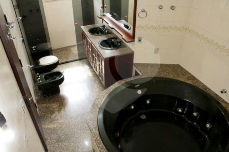Casa à venda com 4 suítes em Tremembé, São Paulo, SP
