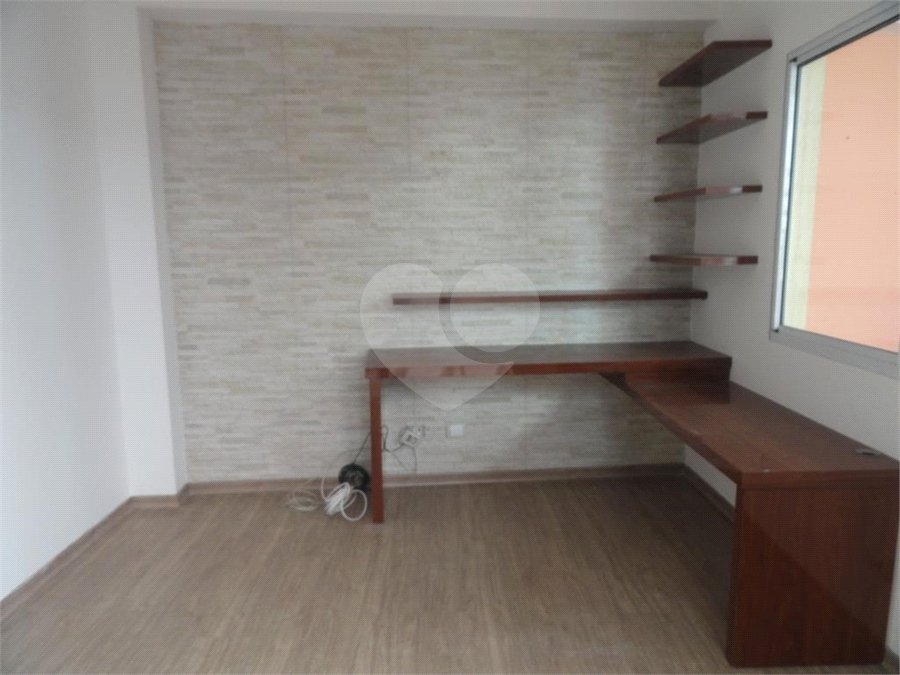 Sobrado à venda com 3 quartos, sendo 1 suíte, em Parque Ipê, São Paulo, SP