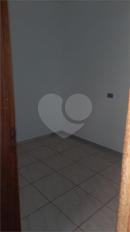 Sobrado à venda com 4 quartos, sendo 1 suíte, em Jardim Hubert, Indaiatuba, SP