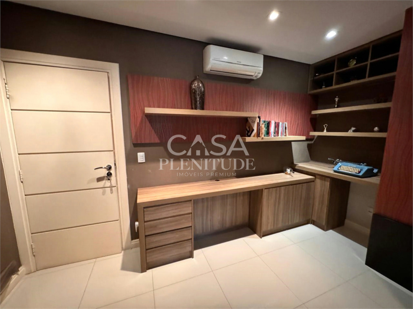 Casa em condomínio à venda ou para alugar com 4 suítes em Ibiti Royal Park, Sorocaba, SP