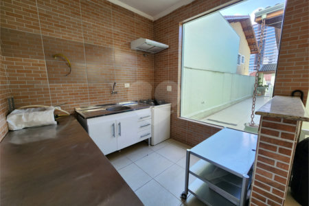 Casa à venda com 4 quartos, sendo 3 suítes,  em Vila Rosália, Guarulhos, SP