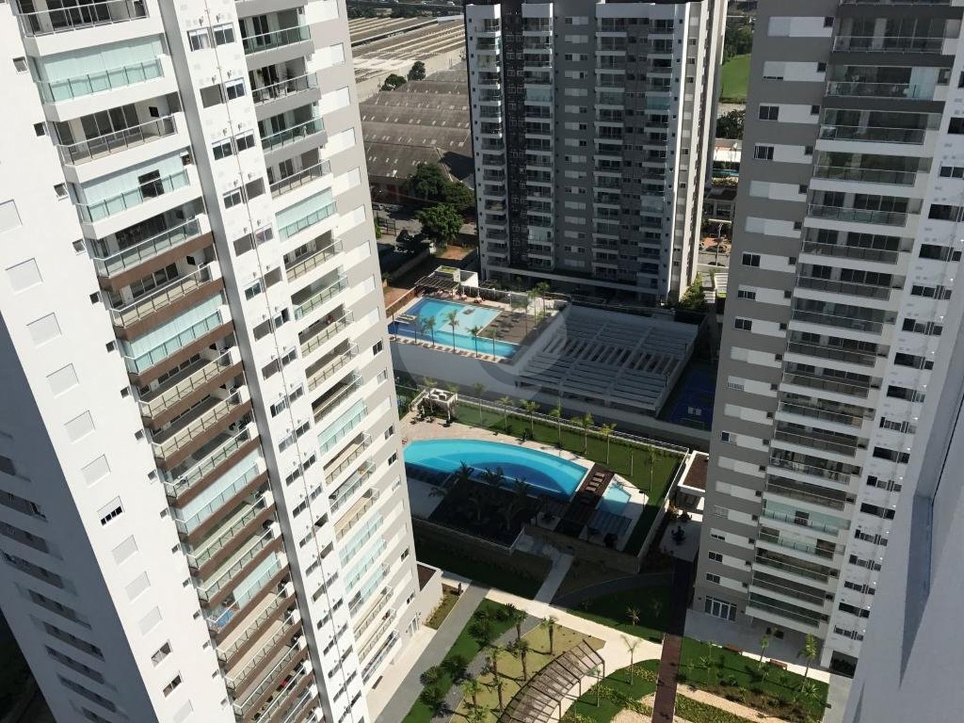 Apartamento à venda ou para alugar com 3 quartos, sendo 2 suítes, em Vila Anastácio, São Paulo, SP